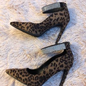 Animal Print w/ rhinestone ankle piece